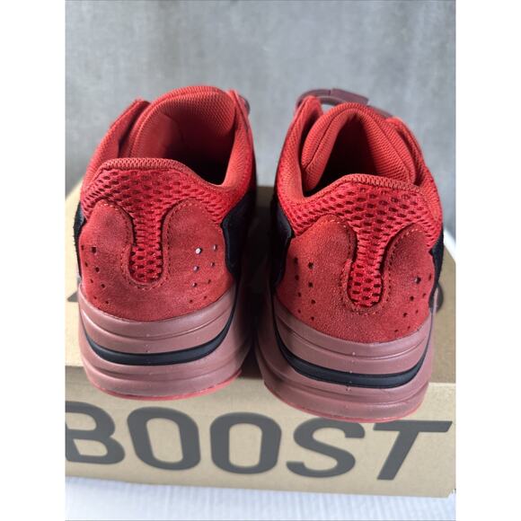 Size 11.5 -Yeezy Boost 700 Hi Res